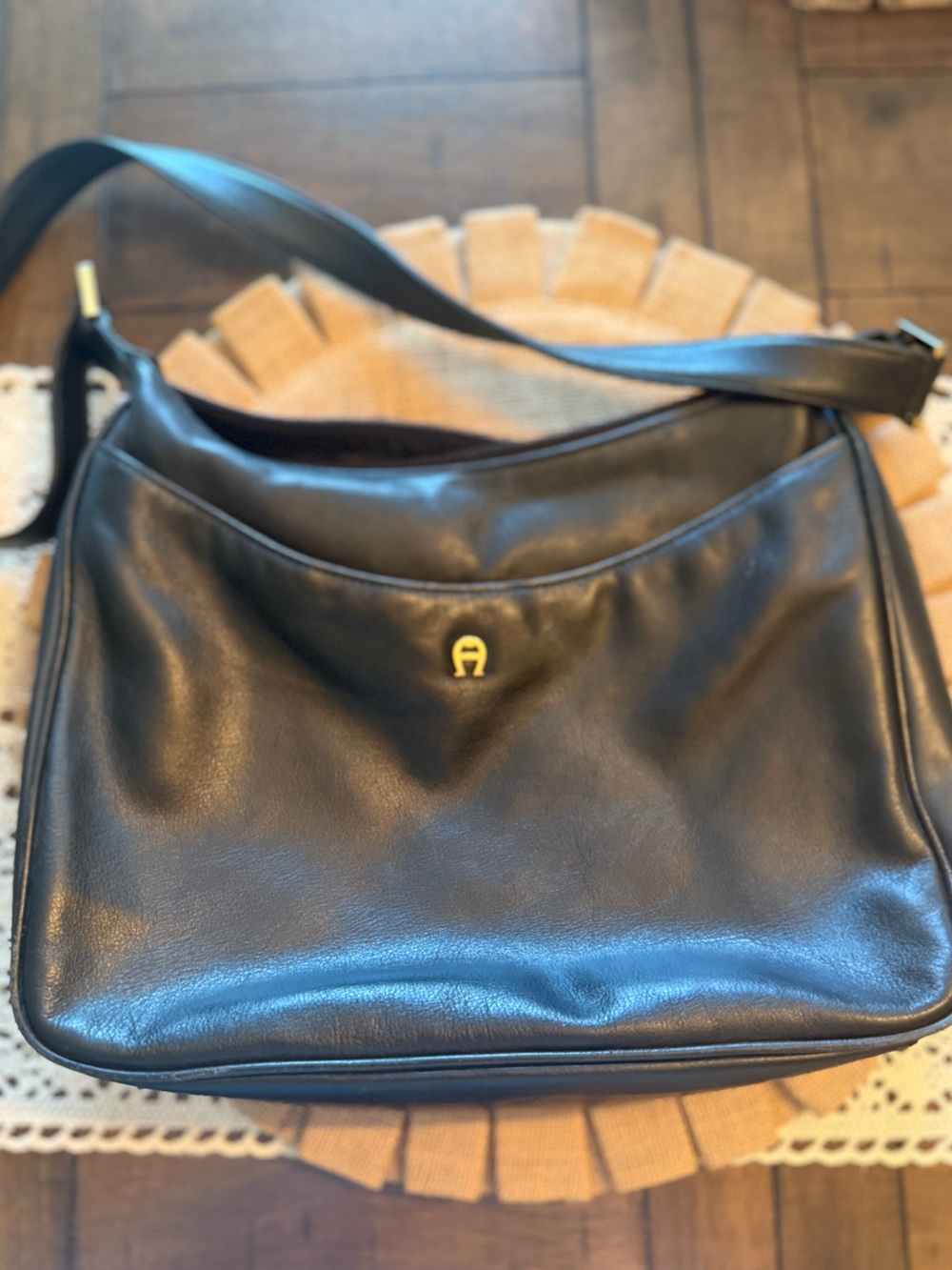 Vintage Etienne Aigner Black Leather Messenger Bag with Gold Logo